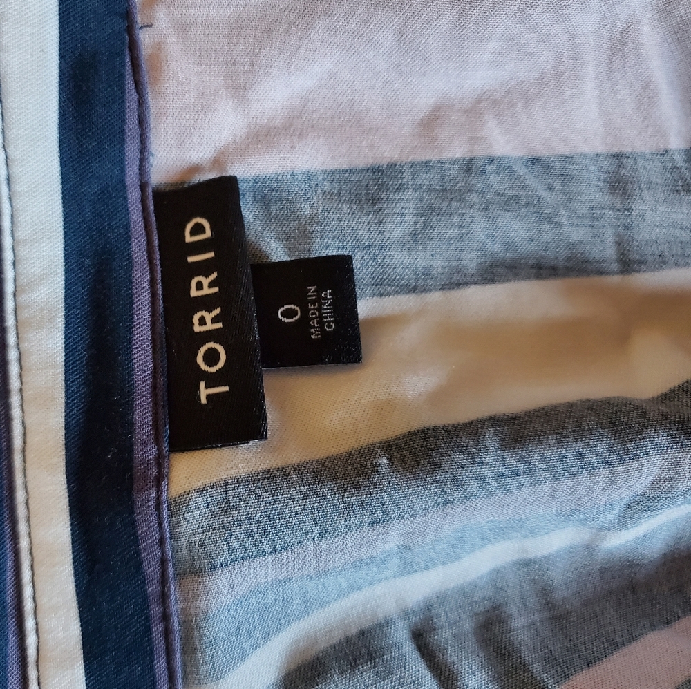 Torrid Top - Picture 2 of 2